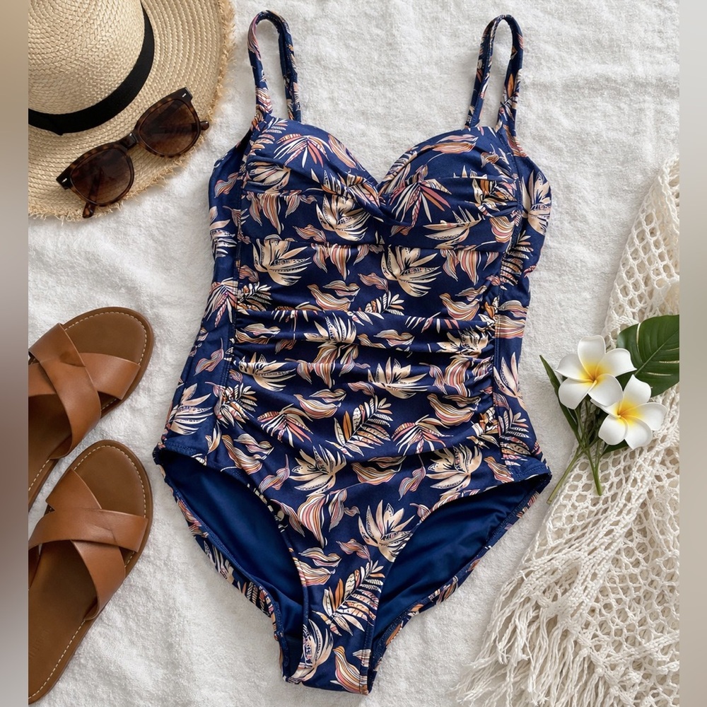Niptuck One Piece Swimsuit 8 Navy Tropical Ruched Coastal Cruise Resort Wear